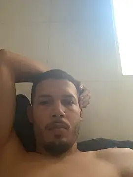 Snapshot of MCLZK chatting on April 2026 06:56:01 PM MCLZK online show from April 2026 06:56:01 PM