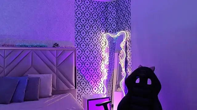 Ixchel tay online show from February 2026 03:25:02 AM