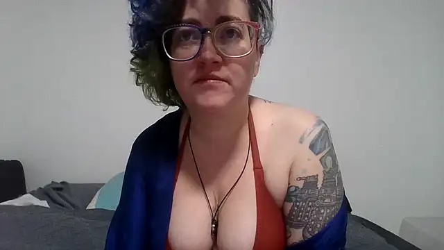 daniak90 online show from October 2025 01:53:01 PM