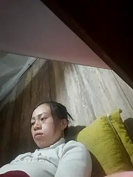 Tuyet xx online show from November 2025 10:52:01 PM