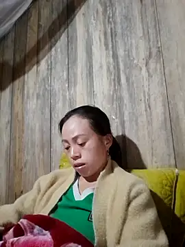 Tuyet xx online show from December 2025 05:04:02 AM