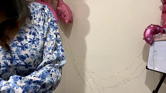 CarollFalick online show from October 2025 12:28:01 PM