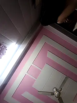 Snapshot of Tanya-905 chatting on February 2026 05:33:01 PM Tanya-905 online show from February 2026 05:33:01 PM