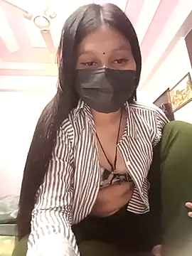 Snapshot of Tanya-905 chatting on February 2026 05:33:01 PM Tanya-905 online show from February 2026 05:33:01 PM