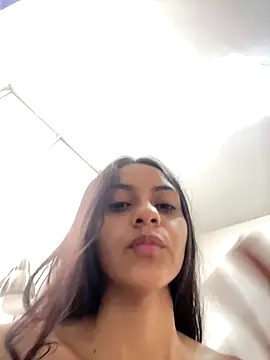 miluwatson online show from October 2025 07:36:02 PM