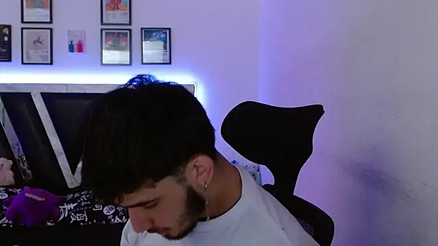 Sebasxxl12 online show from October 2025 03:01:01 PM