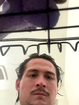 itsthecatchh online show from October 2025 10:55:01 PM