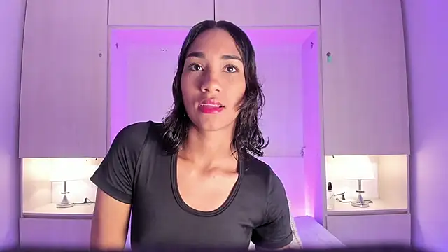 AnahiCollins online show from April 2026 11:24:01 AM