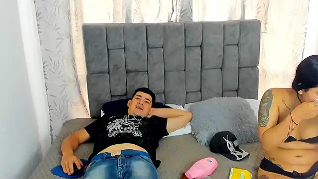 Laura King online show from December 2025 07:55:01 PM