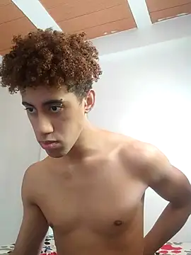 Snapshot of The_boy_good chatting on October 2025 06:49:02 PM The boy good online show from October 2025 06:49:02 PM