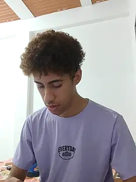 Snapshot of The_boy_good chatting on October 2025 03:54:02 AM The boy good online show from October 2025 03:54:02 AM