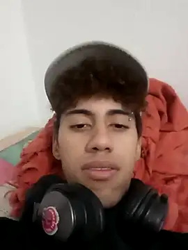 Snapshot of The_boy_good chatting on November 2025 04:14:01 AM The boy good online show from November 2025 04:14:01 AM