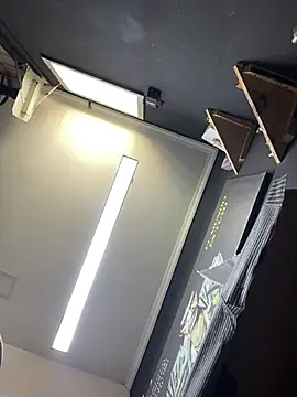 Valentino-elTuyo online show from February 2026 04:01:01 PM