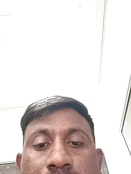 Snapshot of SlipperyRebound0 chatting on October 2025 05:25:02 PM SlipperyRebound0 online show from October 2025 05:25:02 PM