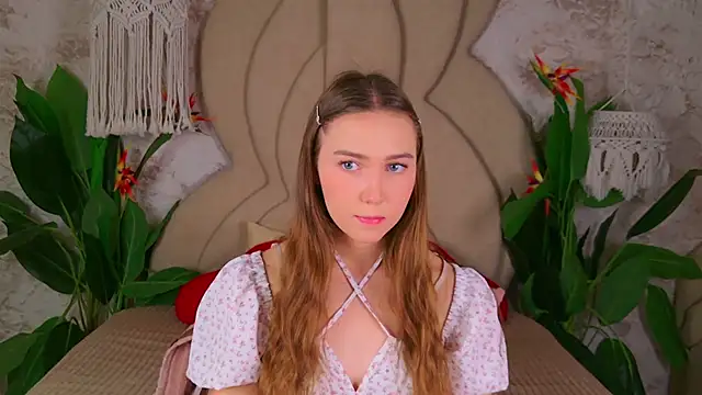 OliviaLay online show from November 2025 11:27:01 AM