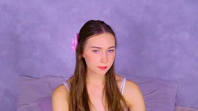 OliviaLay online show from November 2025 12:16:02 PM