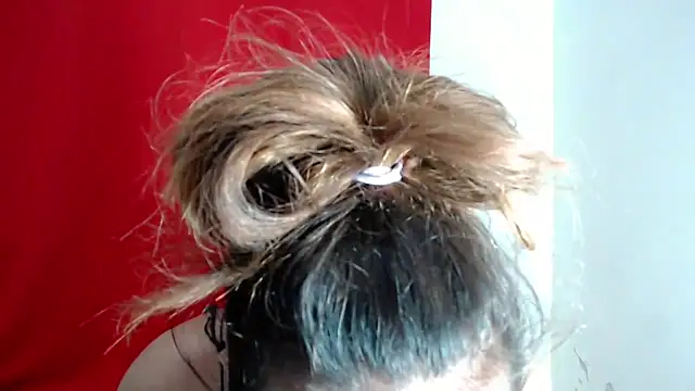 amandareddragon online show from November 2025 06:40:02 AM