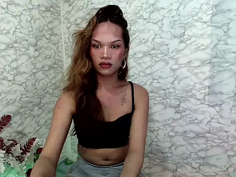 Snapshot of amandareddragon chatting on July 2026 05:17:02 PM amandareddragon online show from July 2026 05:17:02 PM