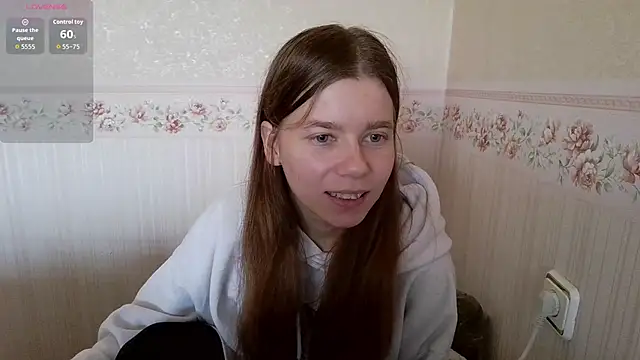 0nlyLola online show from November 2025 08:04:01 AM