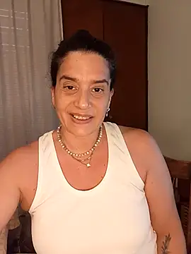 Snapshot of MoritaSalvaj chatting on November 2025 10:02:01 PM MoritaSalvaj online show from November 2025 10:02:01 PM