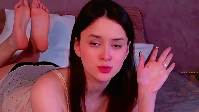 EvaSwen online show from January 2026 08:51:01 AM