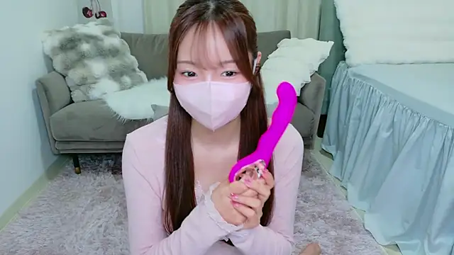 Snapshot of Seira__nn chatting on November 2025 01:22:02 PM Seira nn online show from November 2025 01:22:02 PM