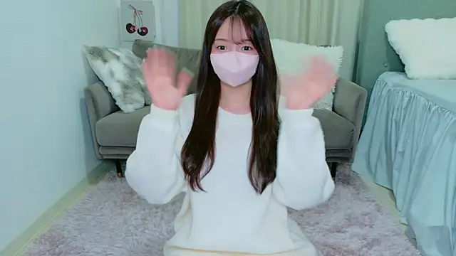 Seira  nn online show from November 2025 01:37:02 PM