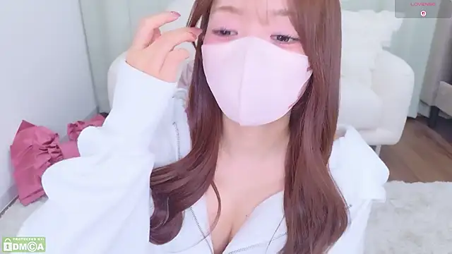 Snapshot of Seira__nn chatting on June 2026 03:57:01 PM Seira nn online show from June 2026 03:57:01 PM