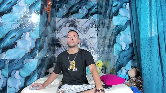 celesteyorucso1 online show from October 2025 09:38:01 PM