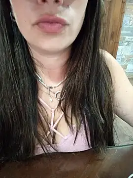 Amarteverdaderamente online show from January 2026 11:52:01 PM