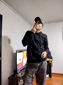 jovencolombianht online show from April 2026 09:02:01 AM