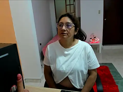 scarlett mystic online show from October 2025 01:34:01 PM