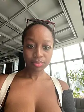 Snapshot of tia___fox chatting on January 2026 04:33:02 PM tia fox online show from January 2026 04:33:02 PM