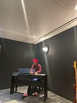 Snapshot of tia___fox chatting on February 2026 01:21:02 AM tia fox online show from February 2026 01:21:02 AM