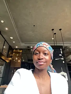 Snapshot of tia___fox chatting on February 2026 07:09:02 PM tia fox online show from February 2026 07:09:02 PM