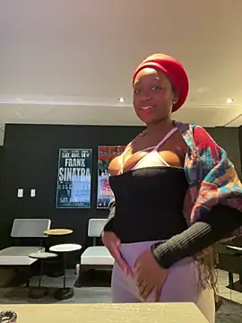 Snapshot of tia___fox chatting on February 2026 02:19:01 AM tia fox online show from February 2026 02:19:01 AM