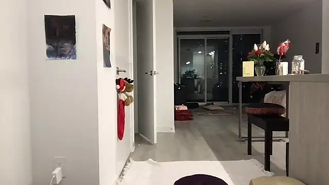 Snapshot of tia___fox chatting on February 2026 11:45:02 PM tia fox online show from February 2026 11:45:02 PM