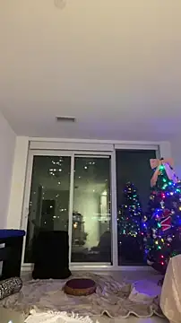 Snapshot of tia___fox chatting on February 2026 07:06:01 AM tia fox online show from February 2026 07:06:01 AM