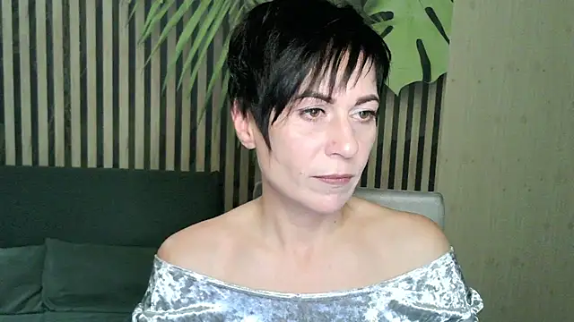 Ashley Brookss online show from October 2025 08:16:02 PM