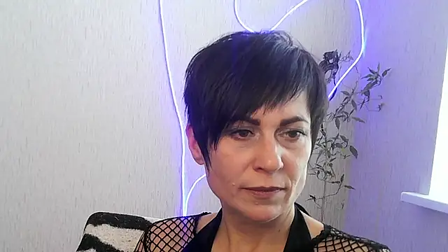 Ashley Brookss online show from November 2025 08:26:01 AM