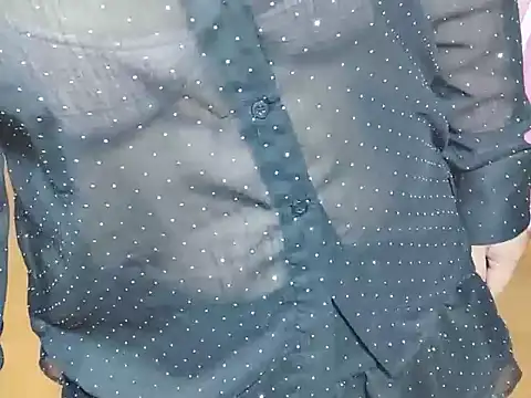 Snapshot of Sunna104 chatting on February 2026 10:29:01 AM Sunna104 online show from February 2026 10:29:01 AM