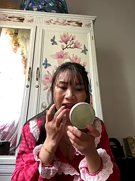 Snapshot of Ami-mi00 chatting on October 2025 05:08:02 AM Ami-mi00 online show from October 2025 05:08:02 AM