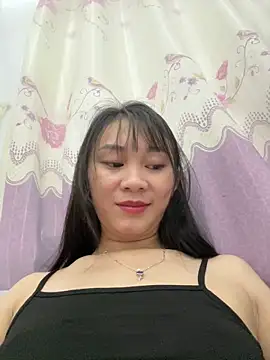 Snapshot of Ami-mi00 chatting on October 2025 05:13:02 PM Ami-mi00 online show from October 2025 05:13:02 PM