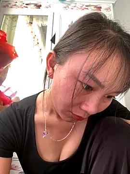 Snapshot of Ami-mi00 chatting on October 2025 02:04:02 AM Ami-mi00 online show from October 2025 02:04:02 AM