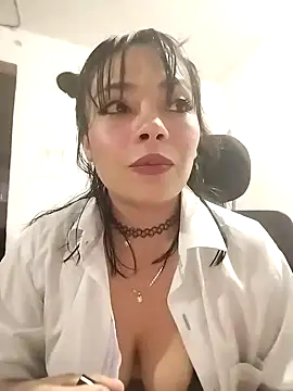 Valentina Squirt- online show from October 2025 10:02:01 AM