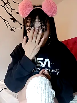 Valentina Squirt- online show from November 2025 09:08:02 AM