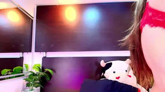 Snapshot of Cammi_wagner chatting on April 2026 12:32:01 PM Cammi wagner online show from April 2026 12:32:01 PM