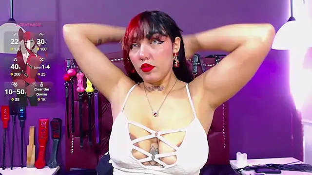 Sophie-dbs online show from April 2026 07:40:01 PM