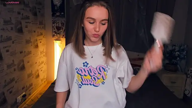 TienKnous online show from November 2025 07:12:02 PM