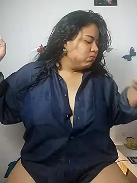 Snapshot of Tania_cruz_ chatting on December 2025 03:35:02 AM Tania cruz online show from December 2025 03:35:02 AM